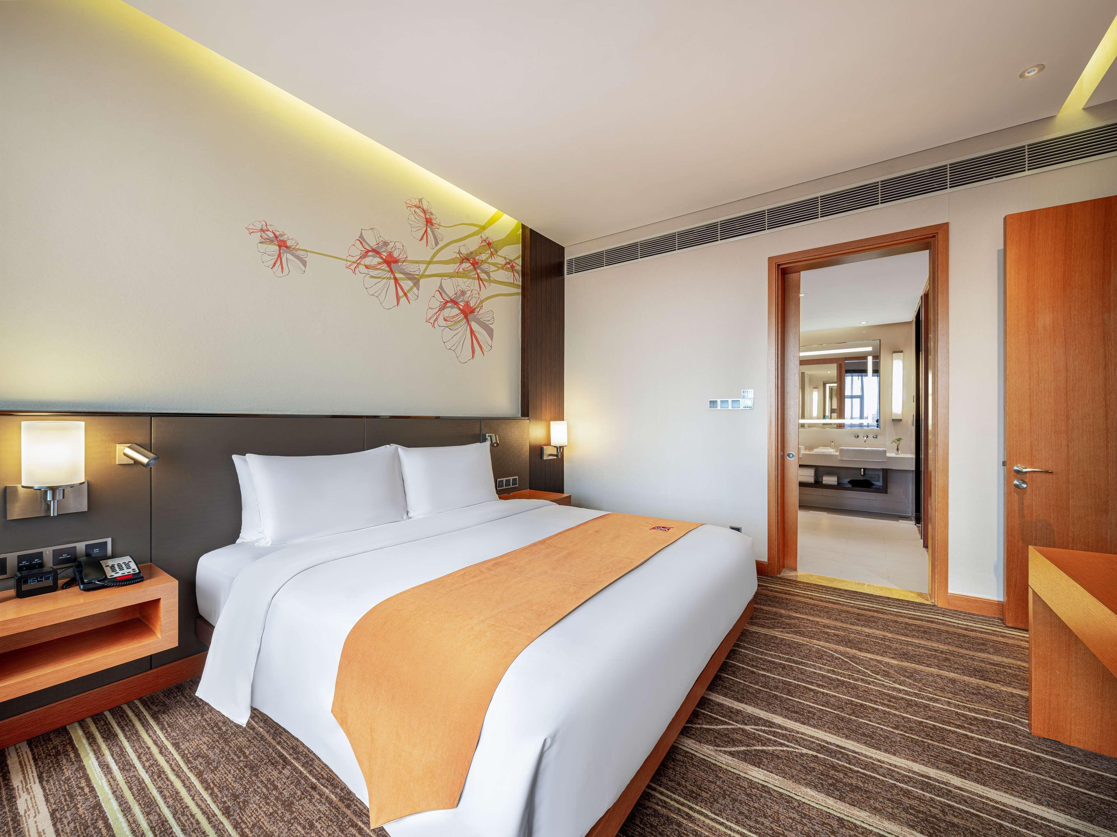 Hilton Garden Inn Chengdu Huayang Екстер'єр фото